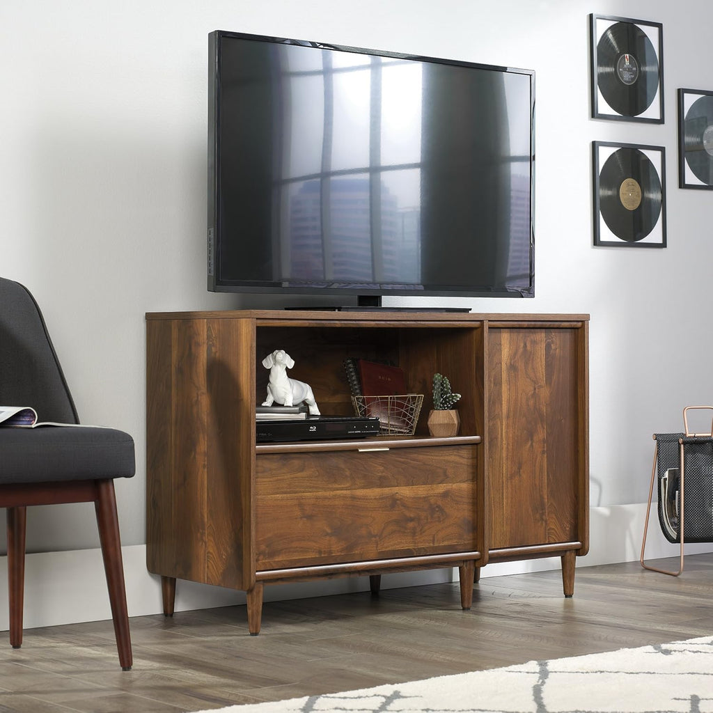Grand Walnut Credenza T747