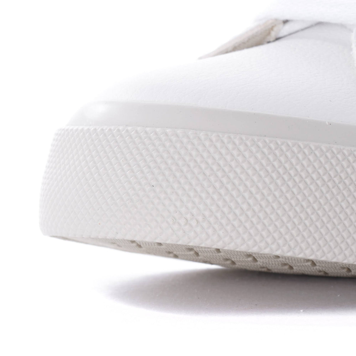 White / Black Chromefree Sneakers G586427