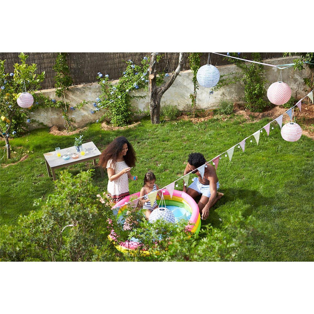 White 1080p Wireless Battery Security Camera with Outdoor Stand & Solar Panel R158354
