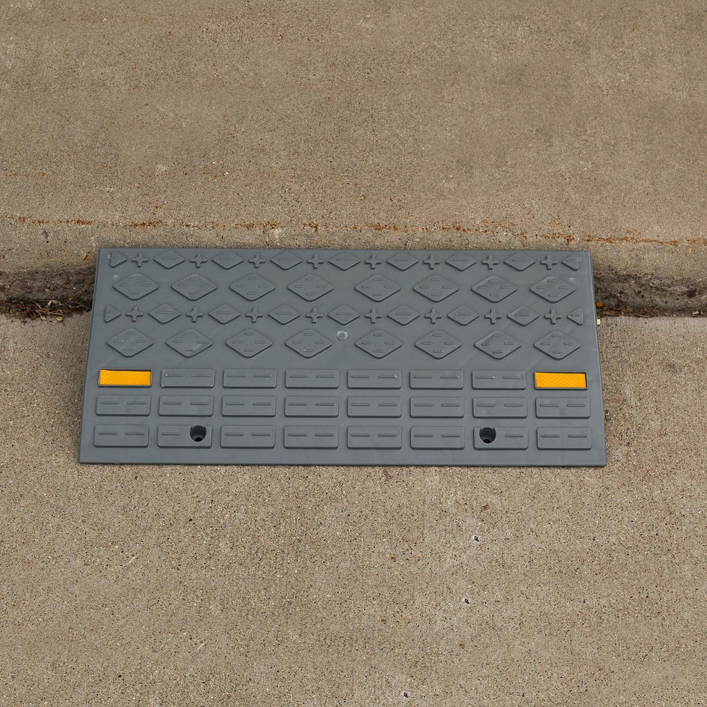 Curb Ramps 4in 2pk E4236