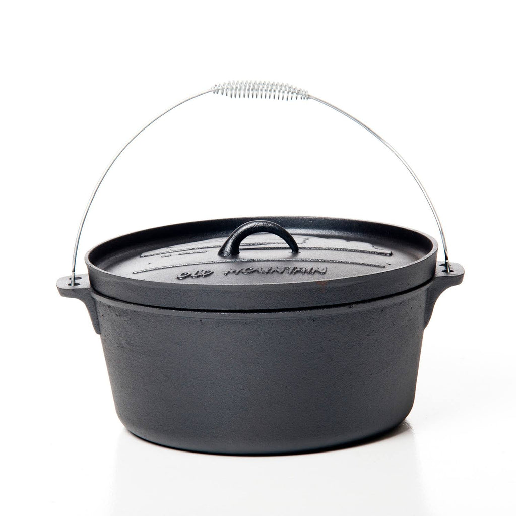 12 Quart Cast Iron Camp Oven with Flanged Lid I98794