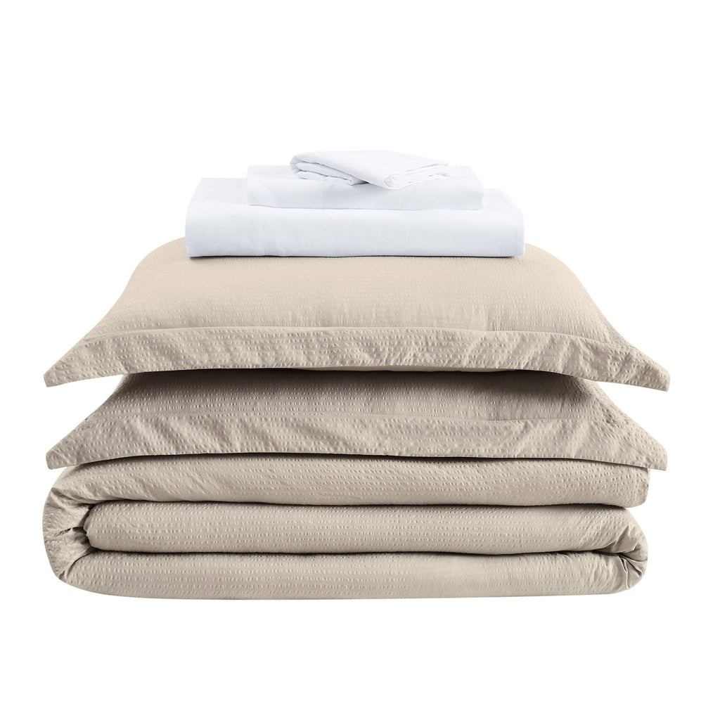 7 Piece Queen White Bed in A Bag F6842