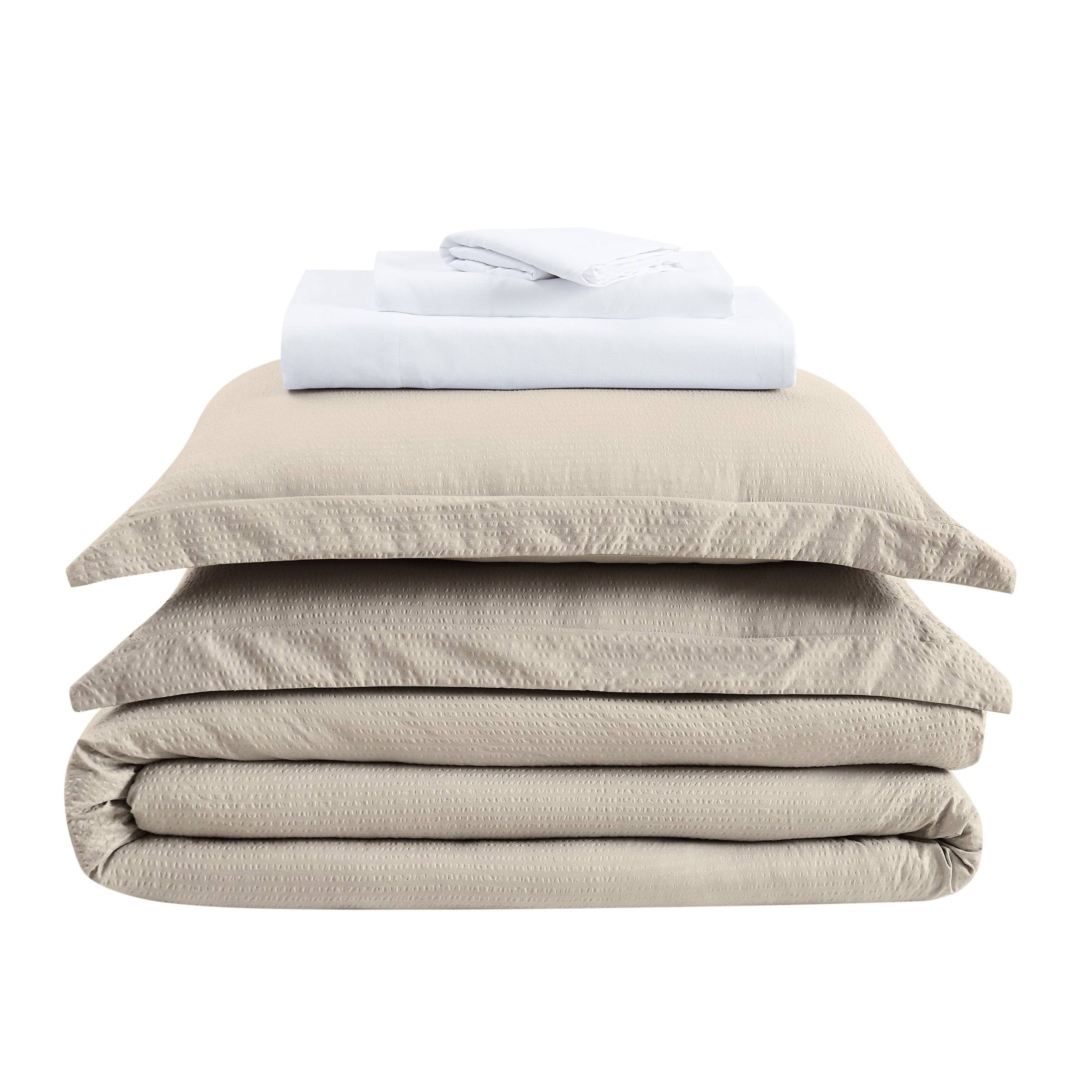 7 Piece Queen White Bed in A Bag F6842