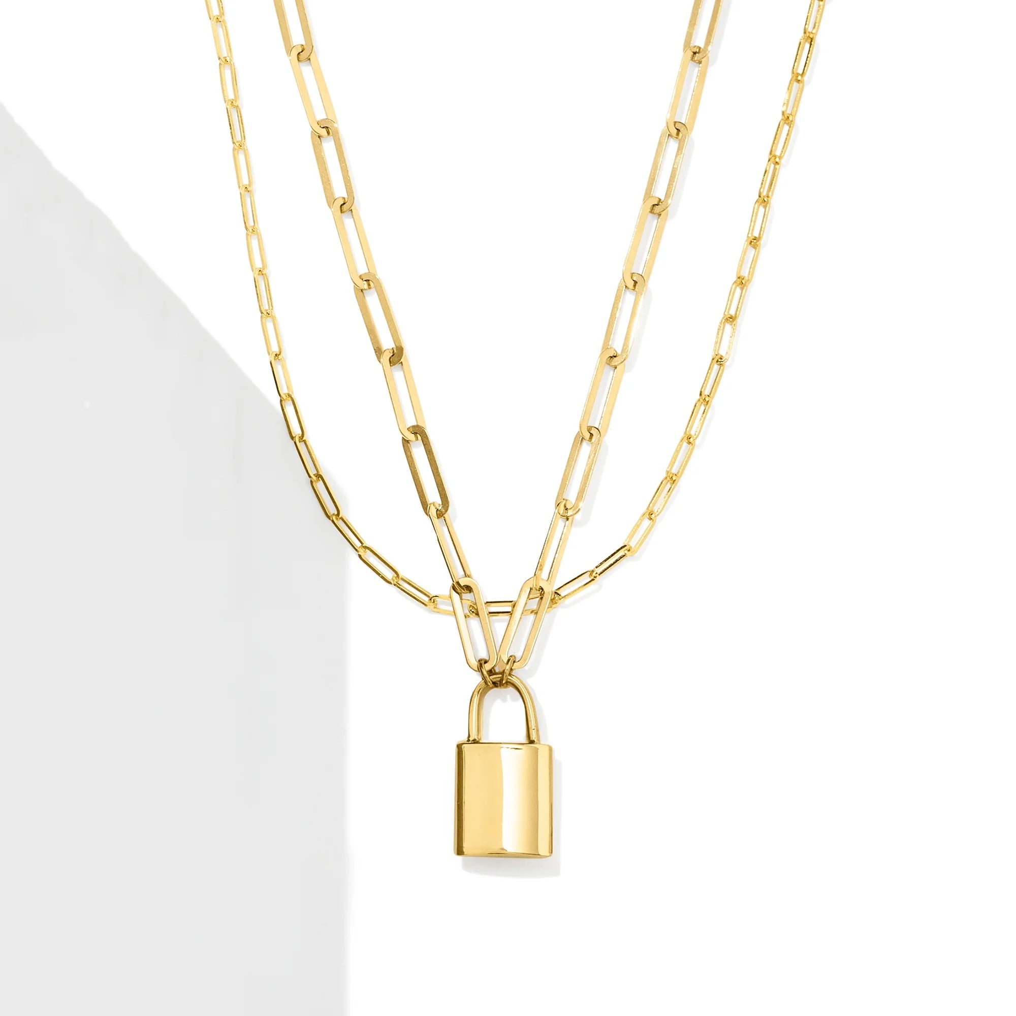 14kt Yellow Gold Paper Clip Link Padlock Necklace Q464