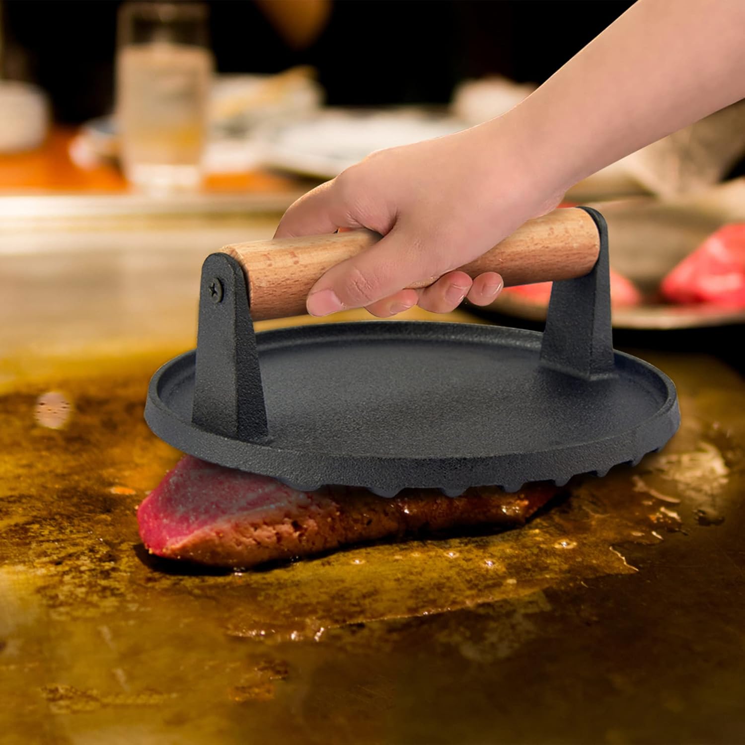 Cast Iron Burger Press Set of 2, 7 Inch Round with Wooden Handle B6753